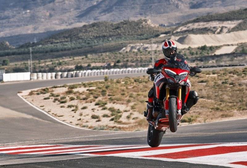 Ducati Introduces Multistrada V4 Pikes Peak With 17″ Front Wheel