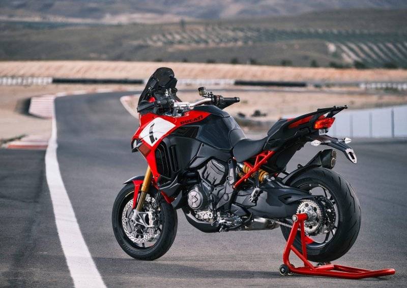 Ducati Introduces Multistrada V4 Pikes Peak With 17″ Front Wheel