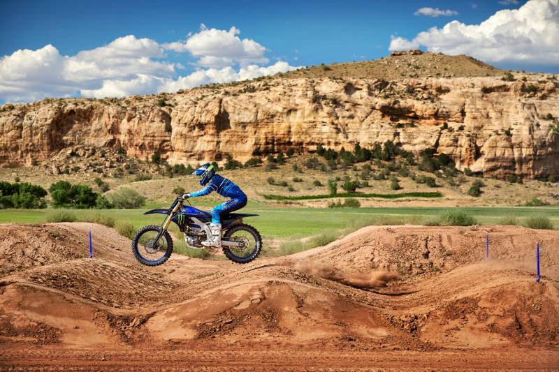 Yamaha анонсирует новые модели YZ450F, YZ125X и YZ250X 2023 года