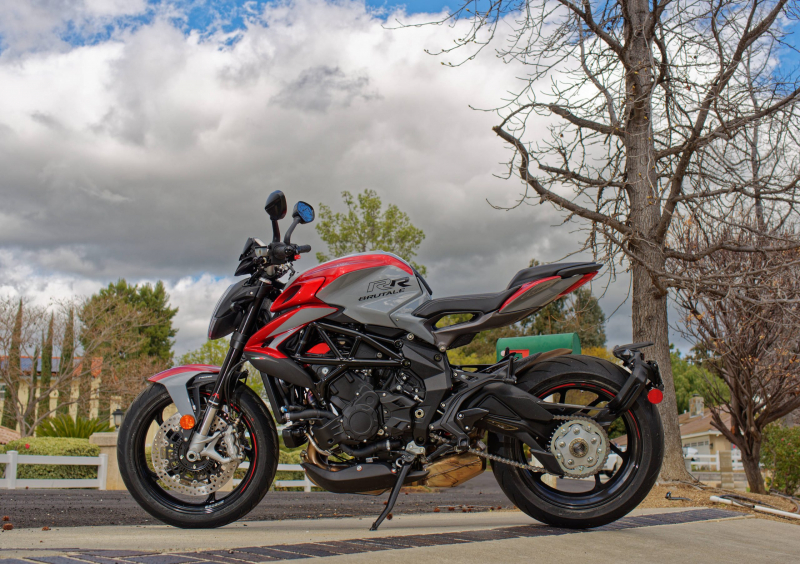 MV Agusta Brutale RR: обзор MD Ride