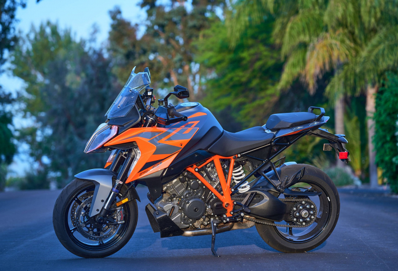 2023 KTM 1290 Super Duke GT: обзор MD Ride