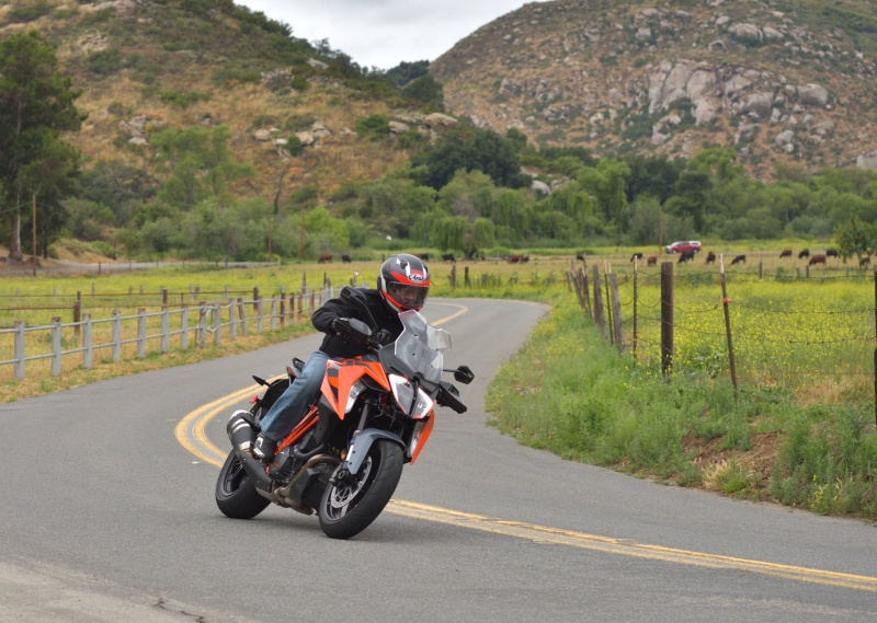 2023 KTM 1290 Super Duke GT: обзор MD Ride