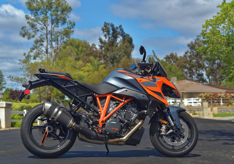 2023 KTM 1290 Super Duke GT: обзор MD Ride