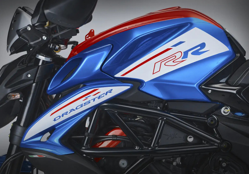Взгляните на Dragster RR SCS America компании MV Agusta