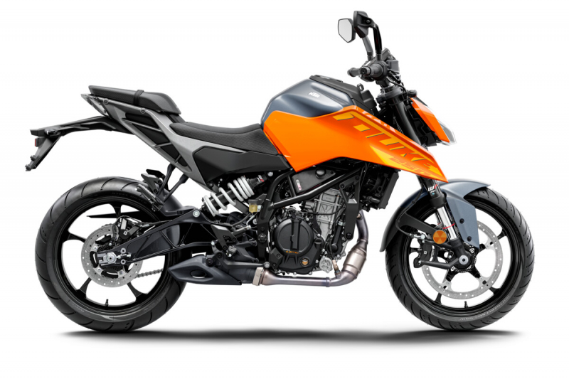 KTM обновляет дизайн Dukes с малым объемом двигателя к 2024 году