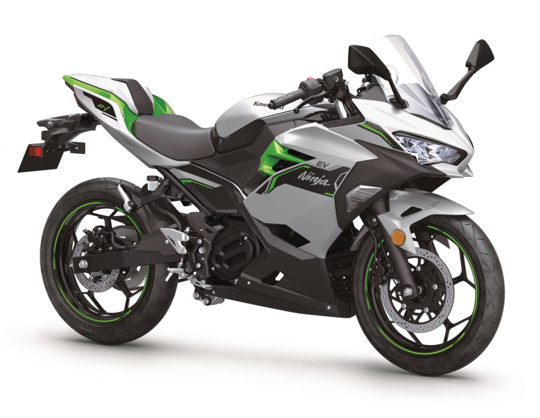 Kawasaki представляет серийные электрические мотоциклы: Ninja E-1 ABS и Z E-1 ABS