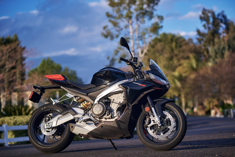 Aprilia Tuono 660 Factory 2023 года: обзор MD Ride