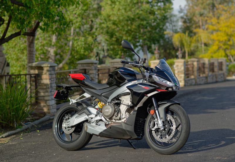 Aprilia Tuono 660 Factory 2023 года: обзор MD Ride