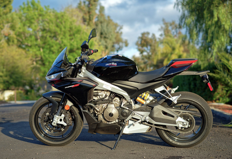 Aprilia Tuono 660 Factory 2023 года: обзор MD Ride
