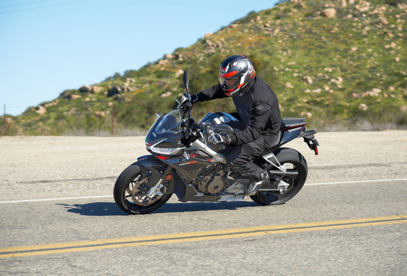 Aprilia Tuono 660 Factory 2023 года: обзор MD Ride