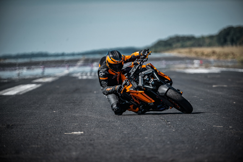 KTM представляет 1390 Super Duke R Evo 2024 года
