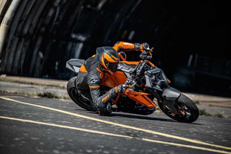 KTM представляет 1390 Super Duke R Evo 2024 года