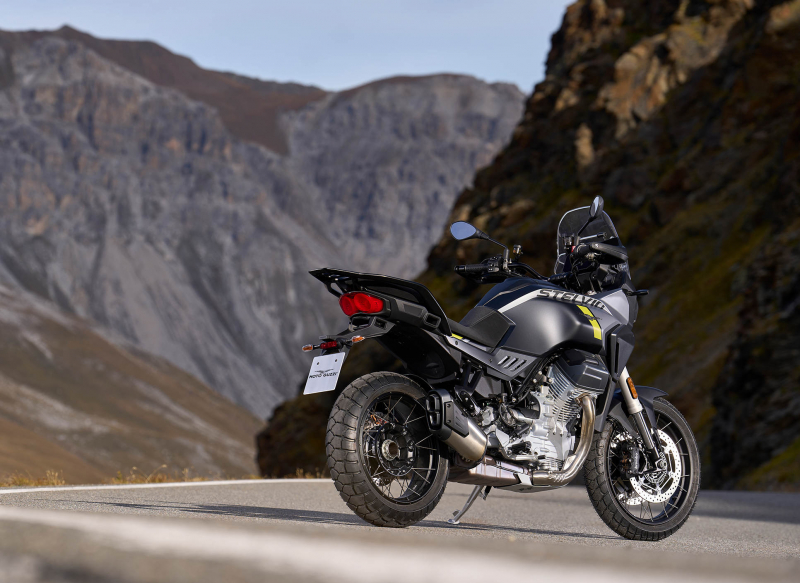Moto Guzzi представляет совершенно новый Stelvio 2024 года