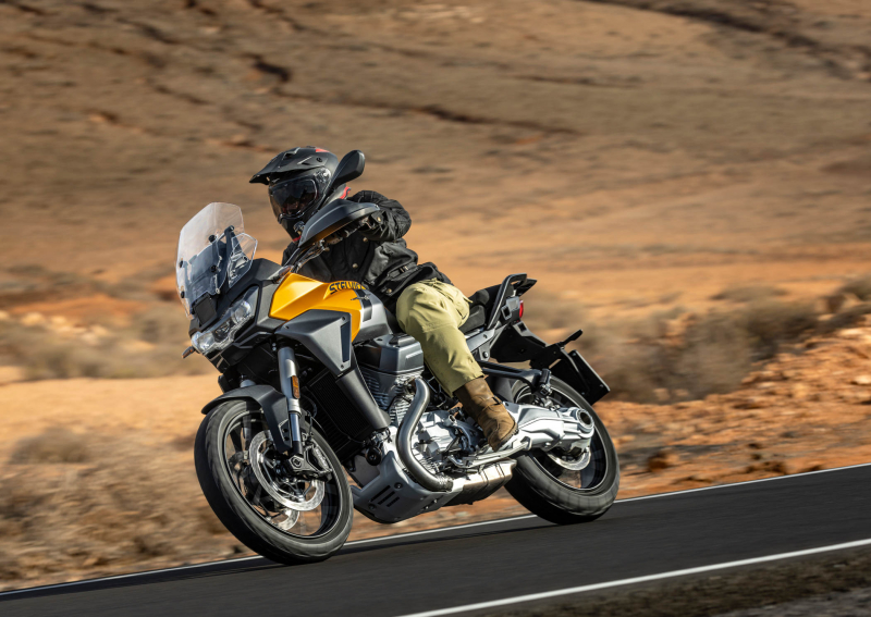 Moto Guzzi представляет совершенно новый Stelvio 2024 года