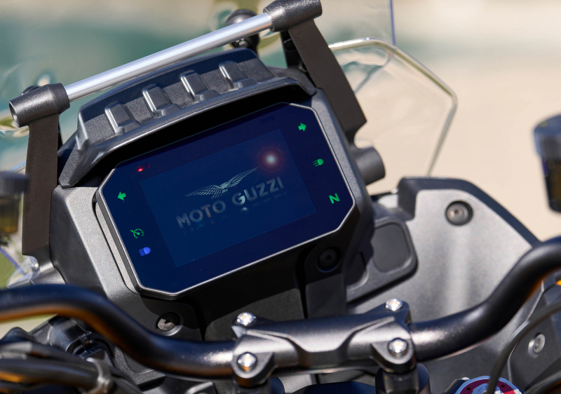 Moto Guzzi представляет совершенно новый Stelvio 2024 года