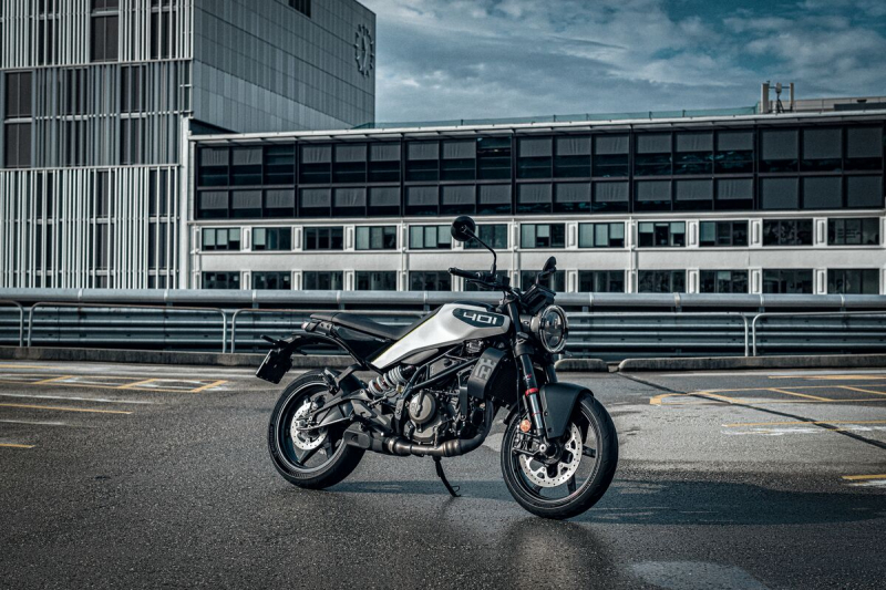 Совершенно новые модели Svartpilen 401 и Vitpilen 401, представленные Husqvarna