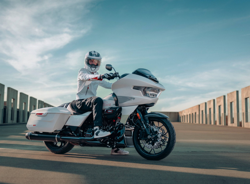 Новые туристические и приключенческие модели Harley-Davidson