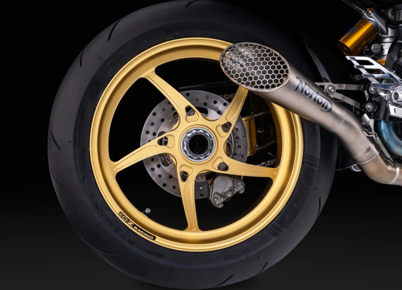 Norton Motorcycles отмечает 125-летие выпуском моделей ограниченного выпуска и объявляет о назначении нового технического директора